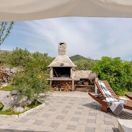 Dalmatian Countryside - Heated Pool & Jacuzzi Будинок відпочинку *