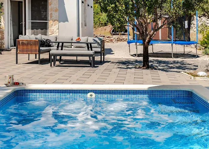 Dalmatian Countryside - Heated Pool & Jacuzzi Vrsine