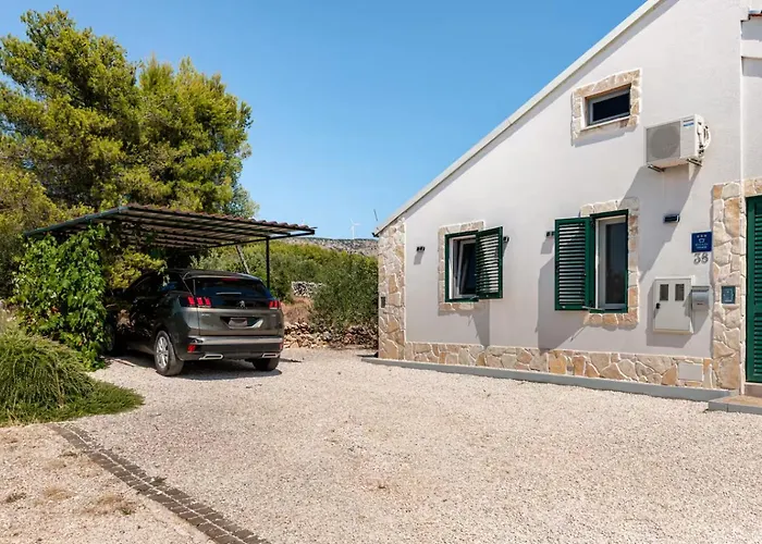 Dalmatian Countryside - Heated Pool & Jacuzzi *