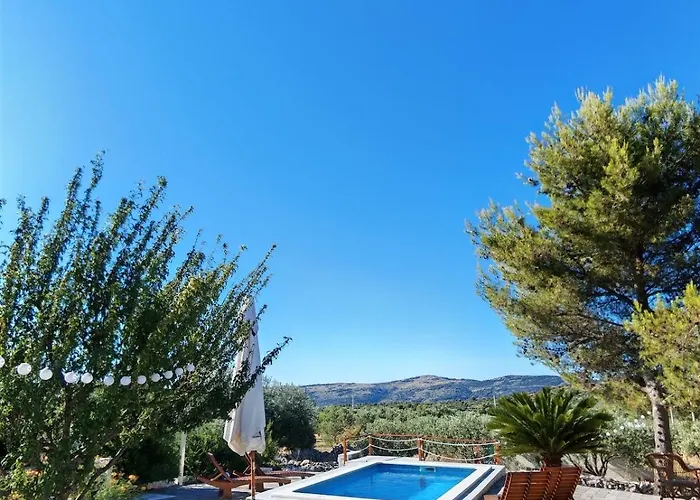 Dalmatian Countryside - Heated Pool & Jacuzzi Vrsine